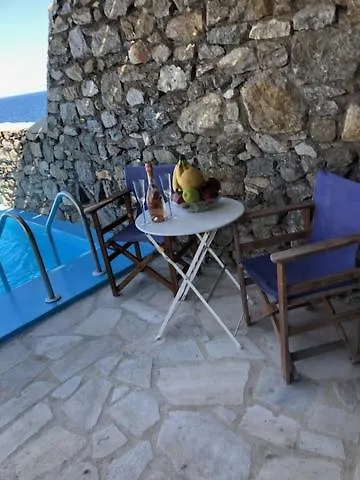 בית הארחה מלון אורנוס Poseidon Secret Blue Pools